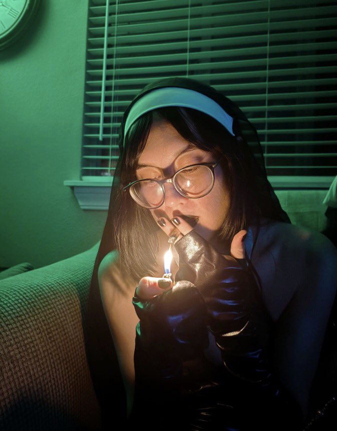winterxwalker's tweet photo. goth nuns roll the fattest blunts https://t.co/gzZihnvYlp