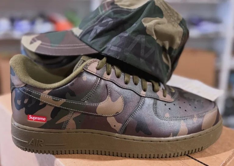 kickvaultgh's tweet photo. First look 🪖 Supreme x Nike Air Force 1 Low “Olive Camo” brings classic military-inspired styling to the iconic silhouette.
​Thoughts? 👇
​@Nike @SneakerBarDET
​#KICKVAULT #Supreme #AirForce1 https://t.co/IYeEKA02J1