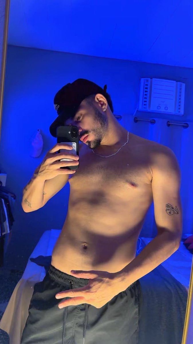luiison_'s tweet photo. 💙💙 https://t.co/Aact9WfiM6
