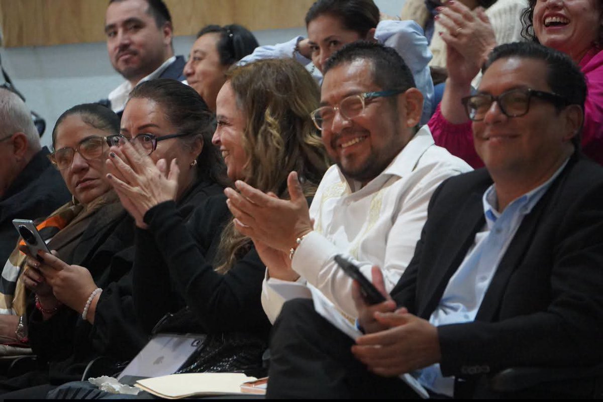 FundichelyRosa's tweet photo. Participamos en el encuentro del IEMS “En camino hacia una utopía posible en México”, espacio de reflexión e intercambio en torno a los desafíos, las experiencias y las perspectivas de la educación media superior. https://t.co/fjCopA9OvF