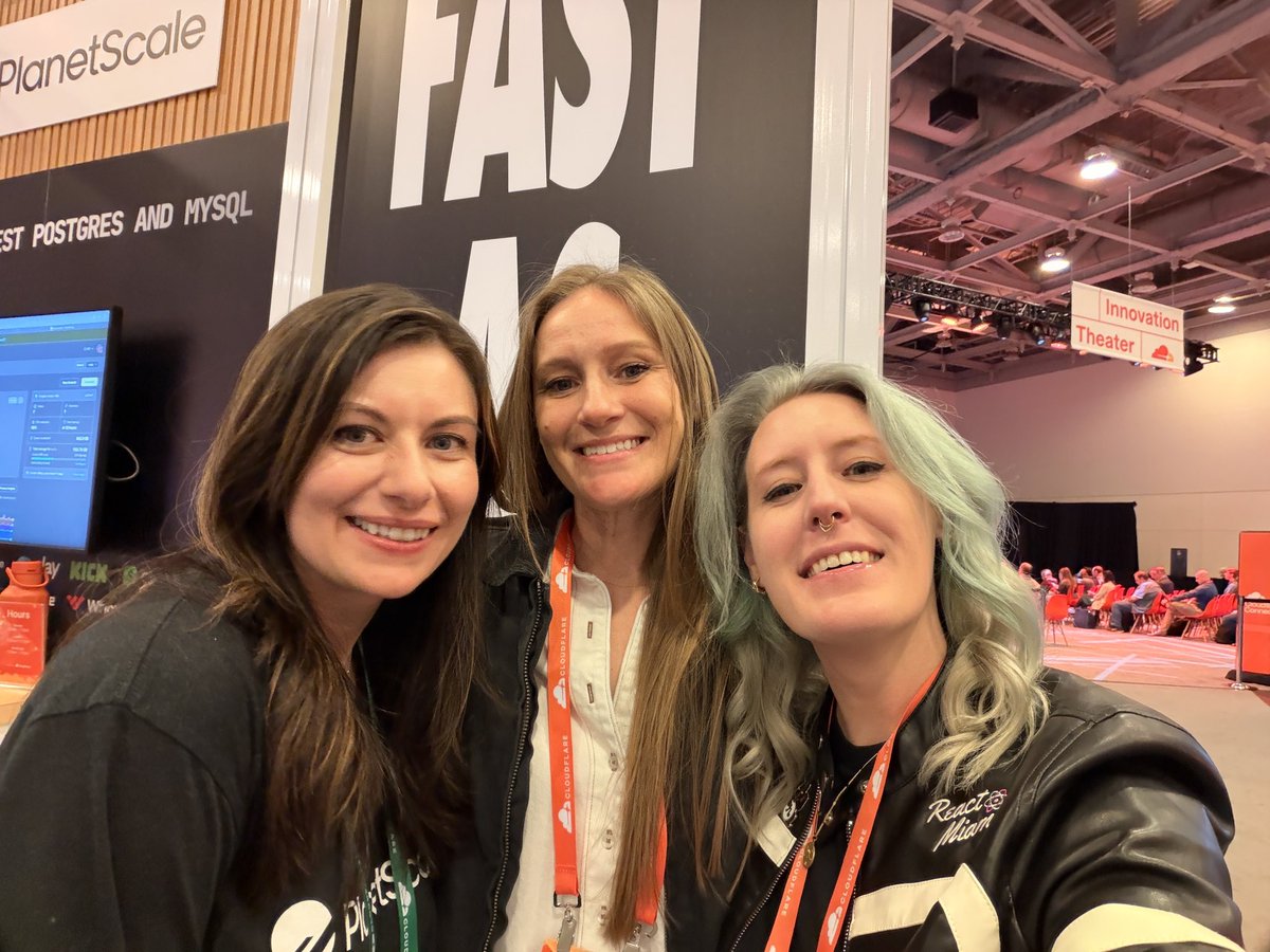 Beccalytics's tweet photo. The Miami family reunion at Cloudflare Connect 🌴❤️ https://t.co/Ne9ihhtL6D
