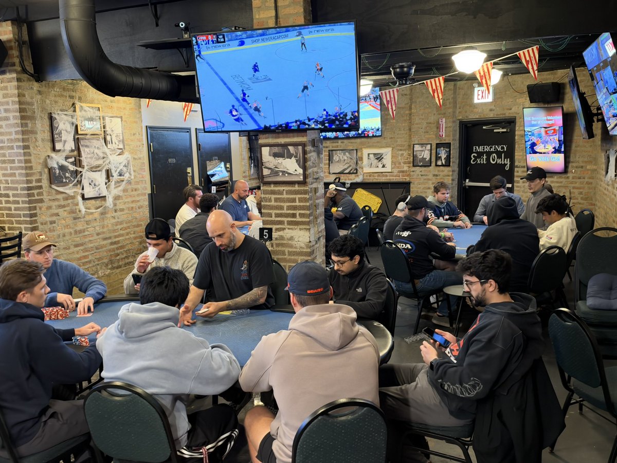 CCGpoker's tweet photo. CCG poker LIVE update from Clover Lincoln Park in Chicago:

🏆 15 players in the $180 Big City Stack

💵 4x $1-2 NLH CASH GAMES RUNNING

⏰ Open until 1am for cash game players 

Text (630) 901-9797 with any questions. #ccgpoker https://t.co/TF82DQJHqw