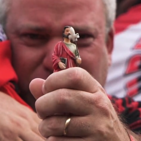 TozzaFla's tweet photo. Que São Judas e principalmente o time nos permita jogar uma revanche em Montevideo.

Vamos com tudo!!!! https://t.co/EJhy3PT3vM
