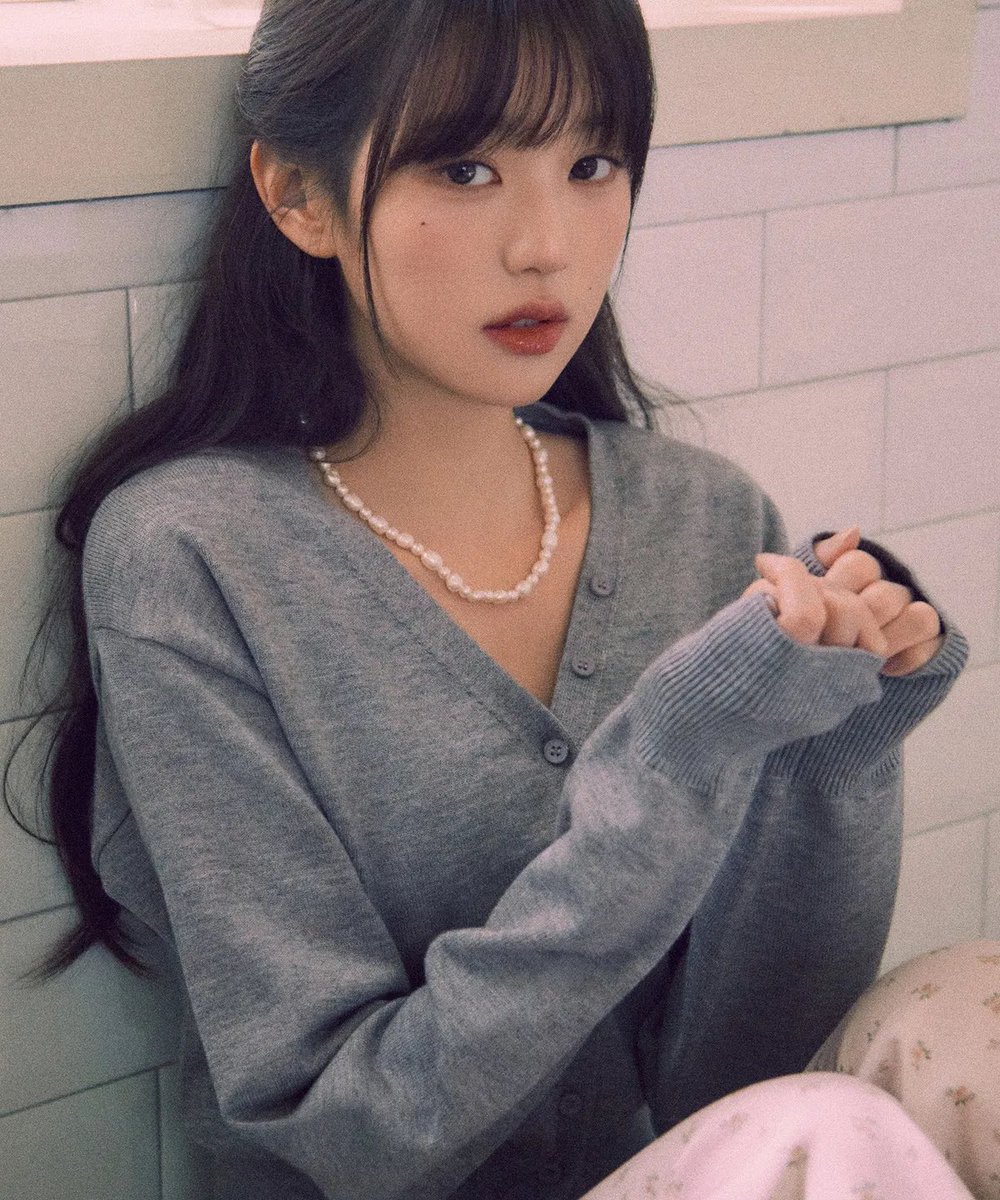 LoveUallEveryth's tweet photo. #preorder #rolarola V NECK BASIC CARDIGAN GRAY sale 45%~🍁🌬️ แบบน้องวอนยอง #IVE ใส่ ตุนไว้หน้าหนาวกันนน สีเทา ไซส์ อกก่อนยืด 34.6“ ยาว 53cm.
🏷️ 1150฿
📮ค่าส่งฟรี
💌สอบถาม/สั่งซื้อ Dm/💚Line @903fpcwz
✈️รอของ2-5วันหลังถึงบ้านเกา
#พรีออเดอร์เกาหลี #กดเว็บเกาหลี #รับหิ้วเกาหลี https://t.co/h4LPKzypLM
