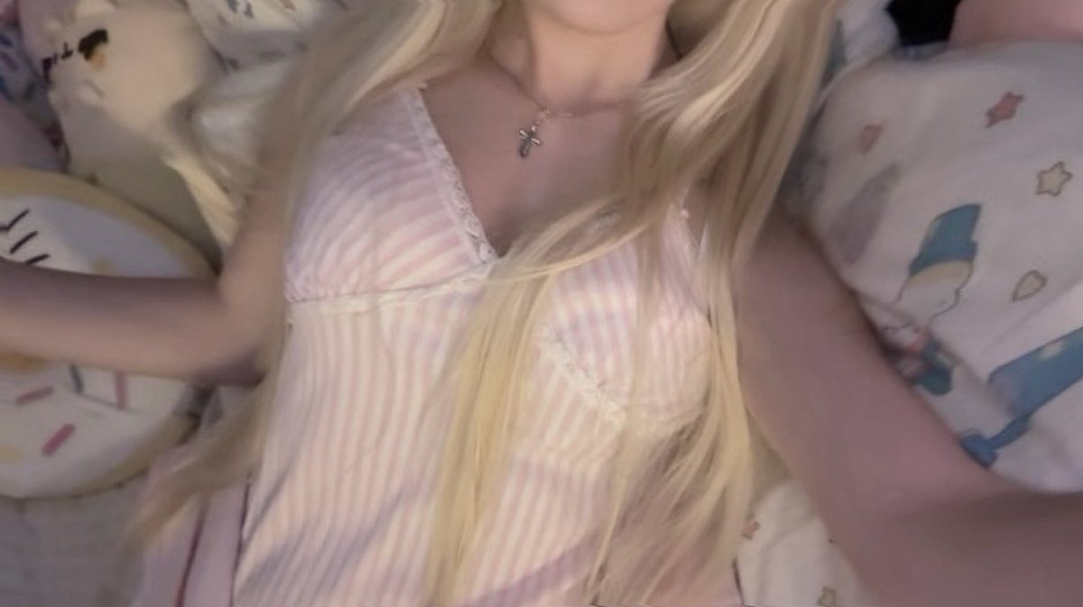 funfettjj's tweet photo. https://t.co/tvKLbD3BZh