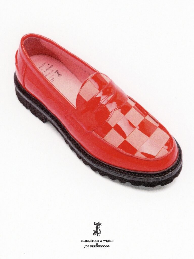 kickvaultgh's tweet photo. Glossy finish 🍎 Joe Freshgoods x Blackstock &amp; Weber Loafer “Candy Apple” brings high-end style to the feed.  
​Thoughts? 👇
​@JoeFreshgoods @SneakerBarDET  
​#KICKVAULT #JoeFreshgoods #Loafers https://t.co/gFXco8qVfu