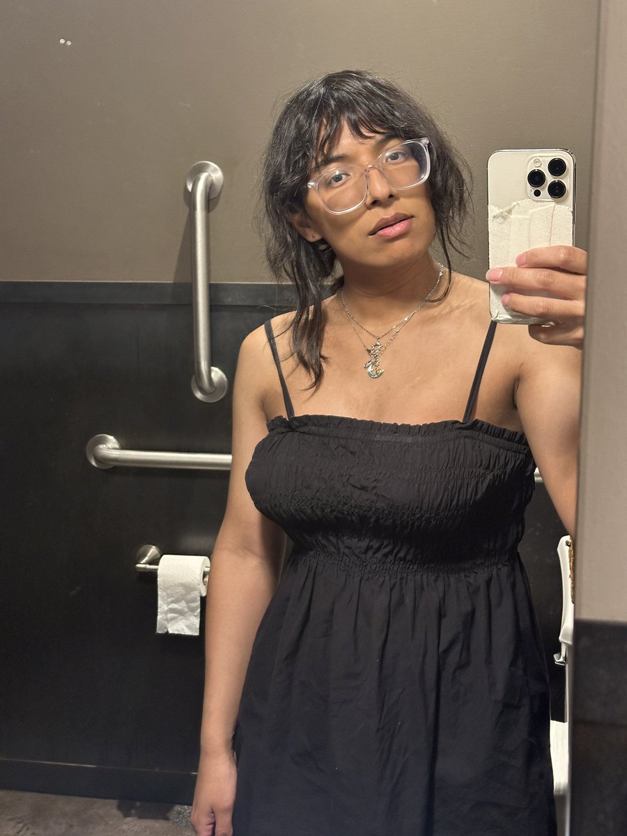 curiousqbee's tweet photo. I always enjoy first dates. 

#trans #transgirl #transporn #porn #nsfw #bigtits #transnsfw #bimbofication #bimbo https://t.co/FBxGqSUwVx