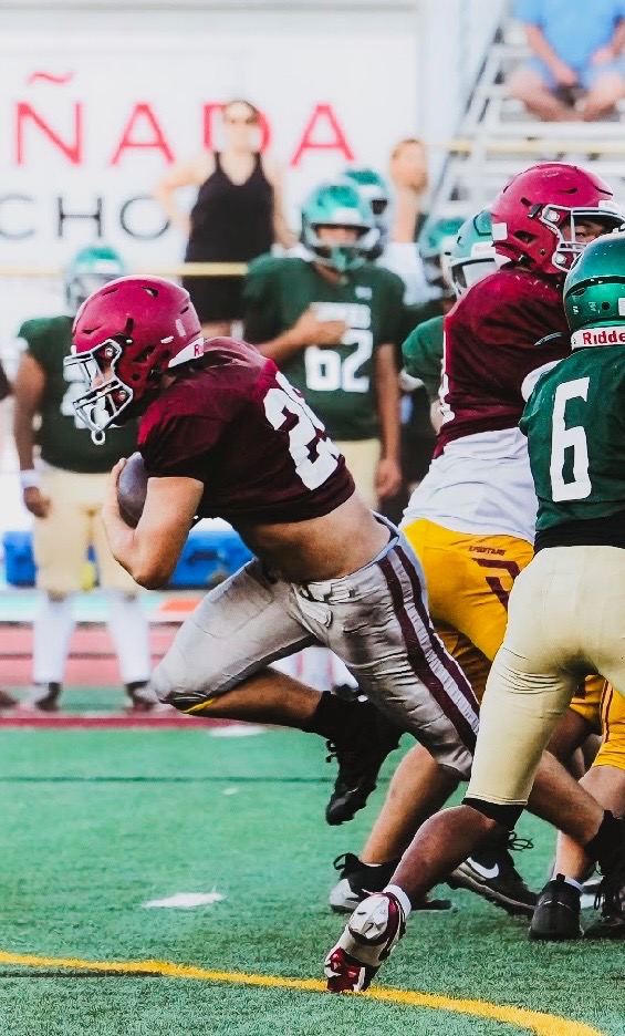 cjmattmann's tweet photo. Scrimmage reps at South Hills 💪 Pads low, legs churning, every rep counts. #14 @LCanadaFootball
📸: @LCsportsphotog https://t.co/oS2PAZpFvf