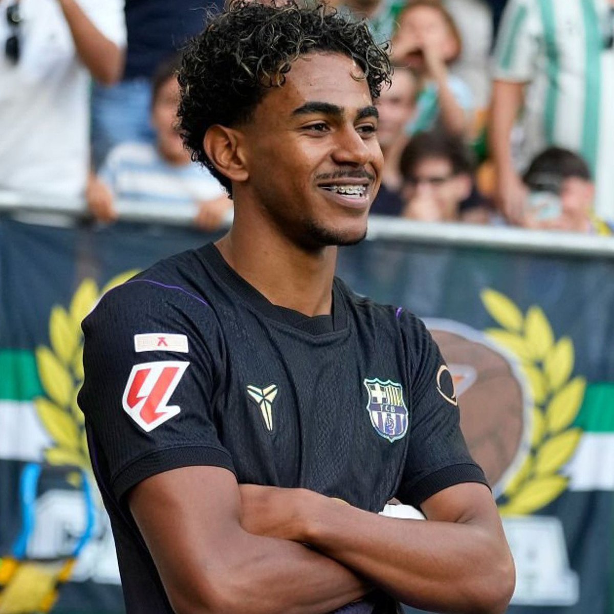 TouchlineX's tweet photo. 🚨🗣️ 𝗡𝗘𝗪: David Raya: "I hope Lamine Yamal wins the Ballon d’Or this year... He had an incredible season."

"He brings that joy of getting to see that street football again." https://t.co/V7u21YCrj1