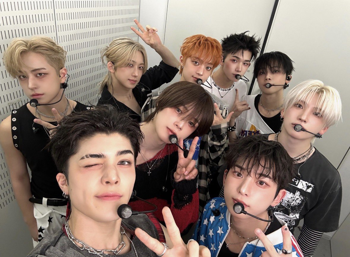 tsukitsuki_fmfm's tweet photo. I vote #andTEAM for FANS' CHOICE MALE at the #2026MAMAVOTE

どこまでもいってくれ&amp;TEAM
ビッグラブです🫶🫶🫶 https://t.co/Gq7iXs9PSi