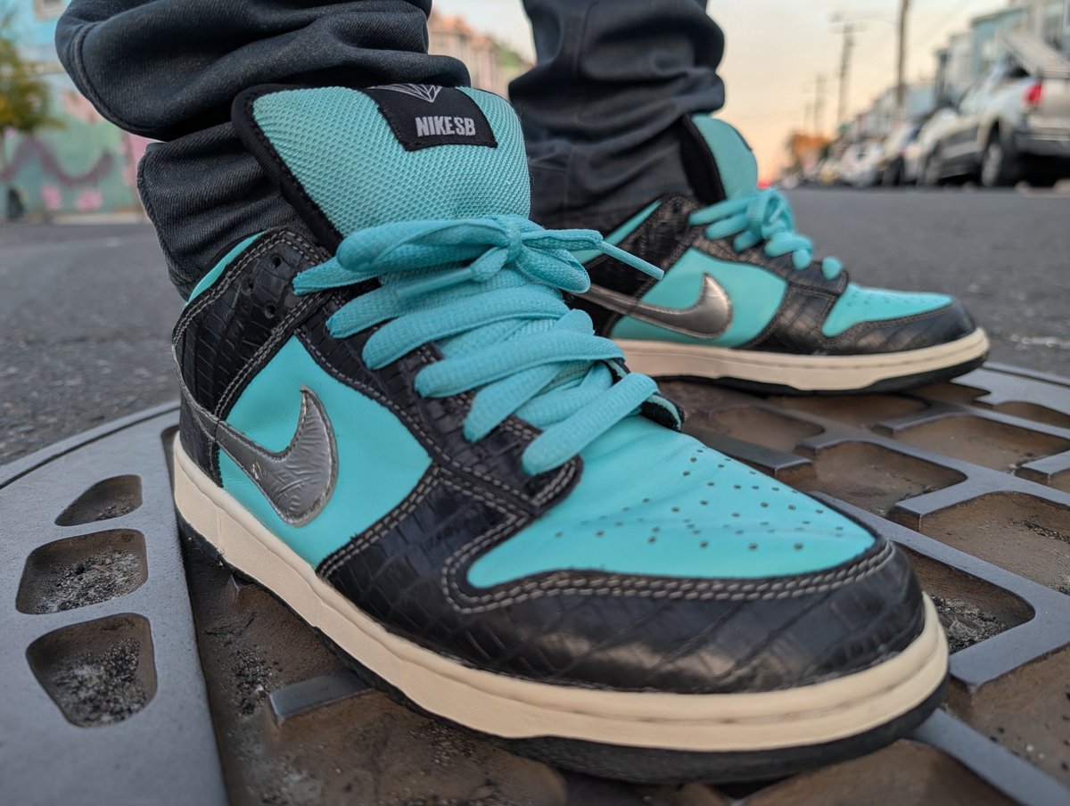 Sn3ak3r_Fr3ak3r's tweet photo. .. yesterday we ran the jewels and today we're still running them so on that note #WDYWT Tiffany's .. undoubtedly top 5 SB of all time for sure #YourSneakersAreDope #NikeSB #Dunktober https://t.co/P3jrImMdTY