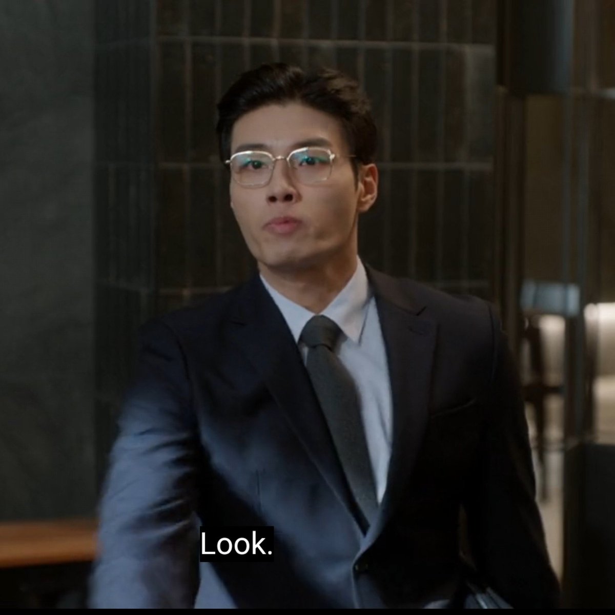 hajoonist_'s tweet photo. if not kang haneul why so kang haneul shaped? #LoveInDisguise https://t.co/1FtLdqulyM