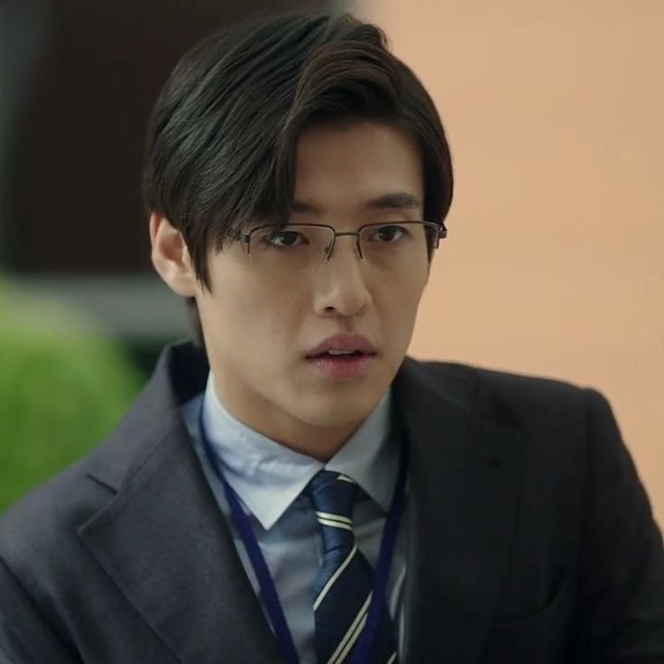 hajoonist_'s tweet photo. if not kang haneul why so kang haneul shaped? #LoveInDisguise https://t.co/1FtLdqulyM