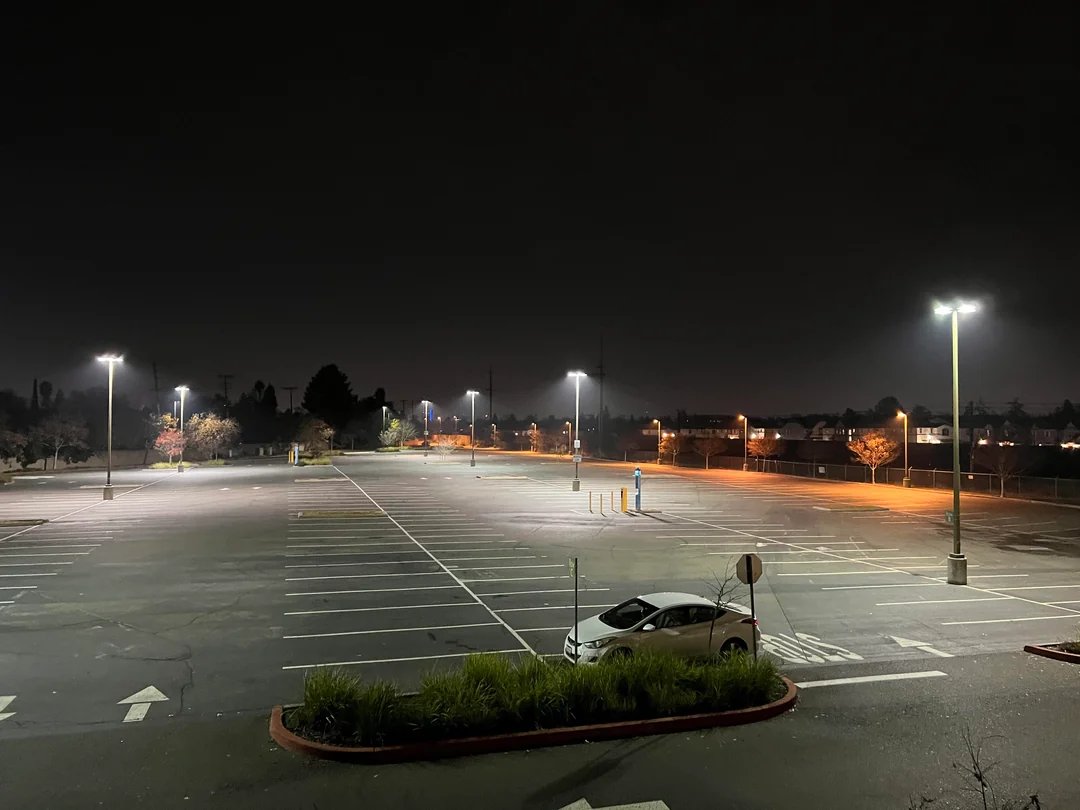 TheNathanNS's tweet photo. Midnight release of GTA VI (2026) https://t.co/oLnylEv0to