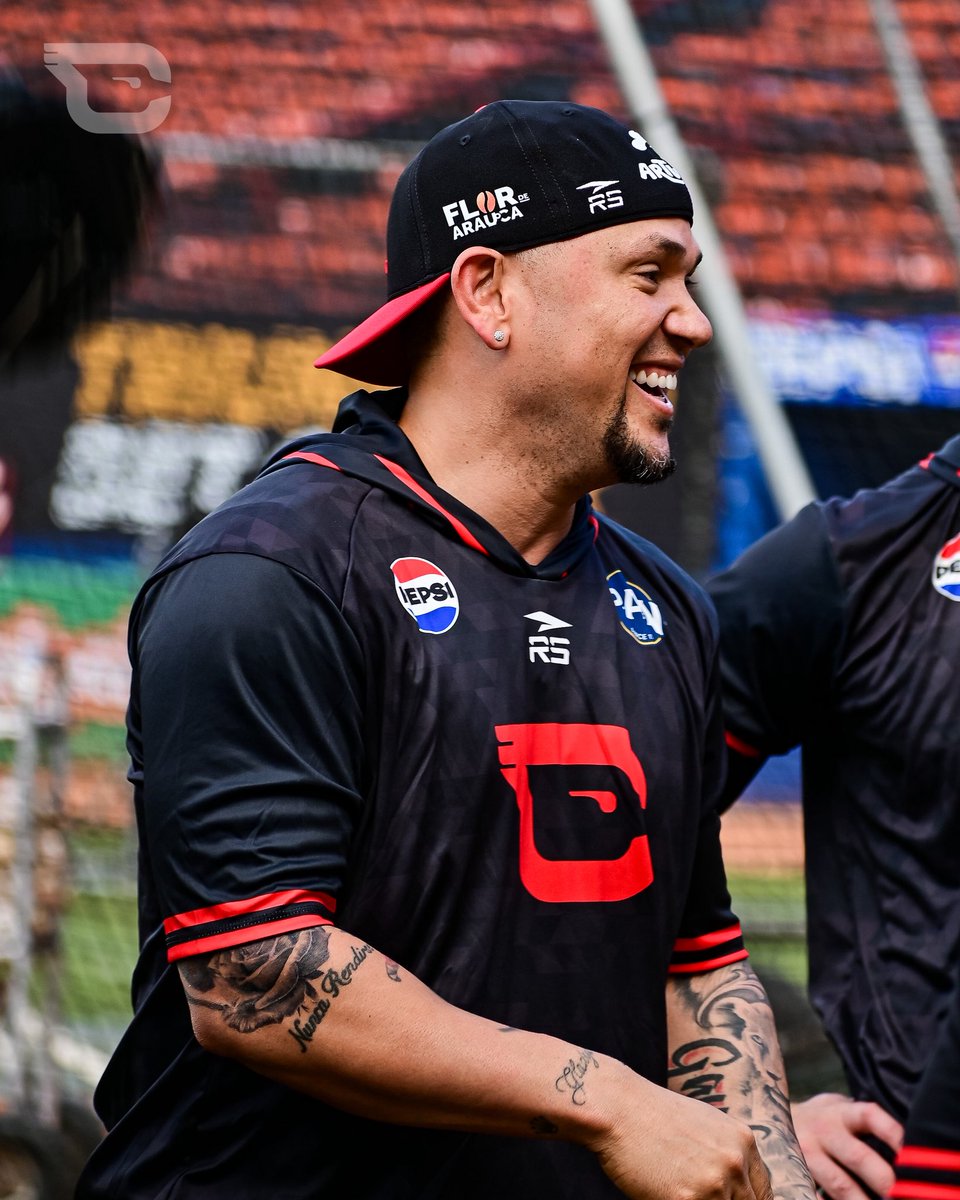 CardenalesDice's tweet photo. ¡Bienvenido a casa, capitán! 🫡

Hoy recibimos la incorporación de Ildemaro Vargas, quien comenzó a entrenar con el equipo. En los próximos días anunciaremos su ingreso al roster ✅

#SomosUno🆑 https://t.co/HNIwHP9WRL