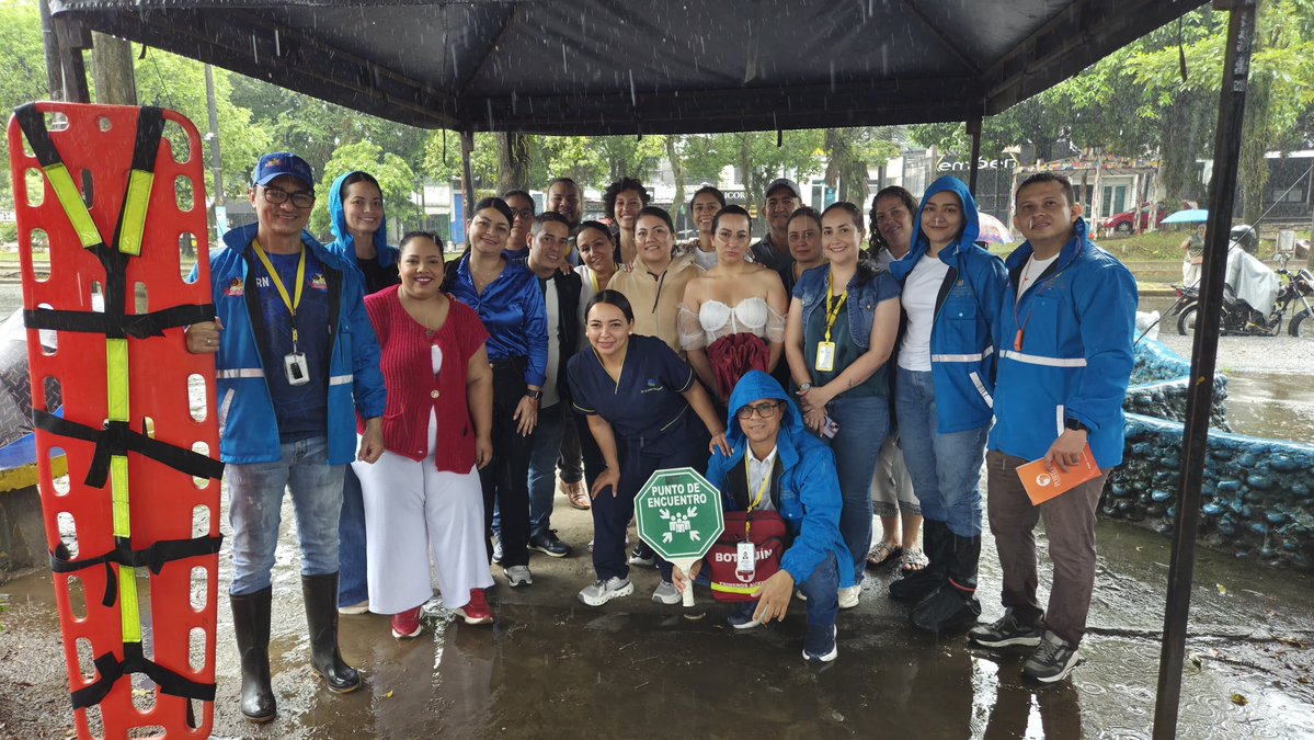 ARNColombia's tweet photo. 👍 Desde la Agencia para la Reincorporación y la Normalización (ARN) promovemos el fortalecimiento de las capacidades de respuesta a emergencias y el cuidado de la vida. https://t.co/eBE07kGdRF