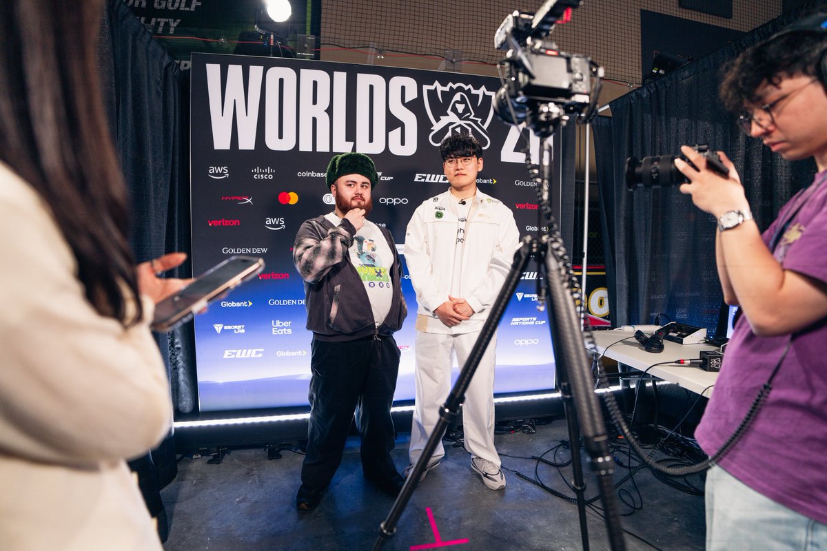 donebyhappy's tweet photo. #Worlds2026 Swiss Stage Asset Day
#구마유시 #Gumayusi https://t.co/KnvN6fgD4E