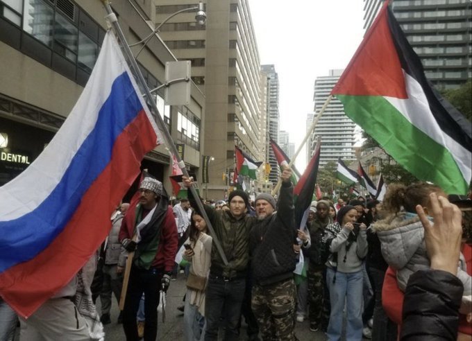 BromberryB's tweet photo. @russembkenya why would ruzzia support palestinian terorism,
the very same palestinian terrorism it created during the arab-israeli wars, during the cold war, to harass the west.
come to think of it, why would it not. https://t.co/isEqxVRRWm