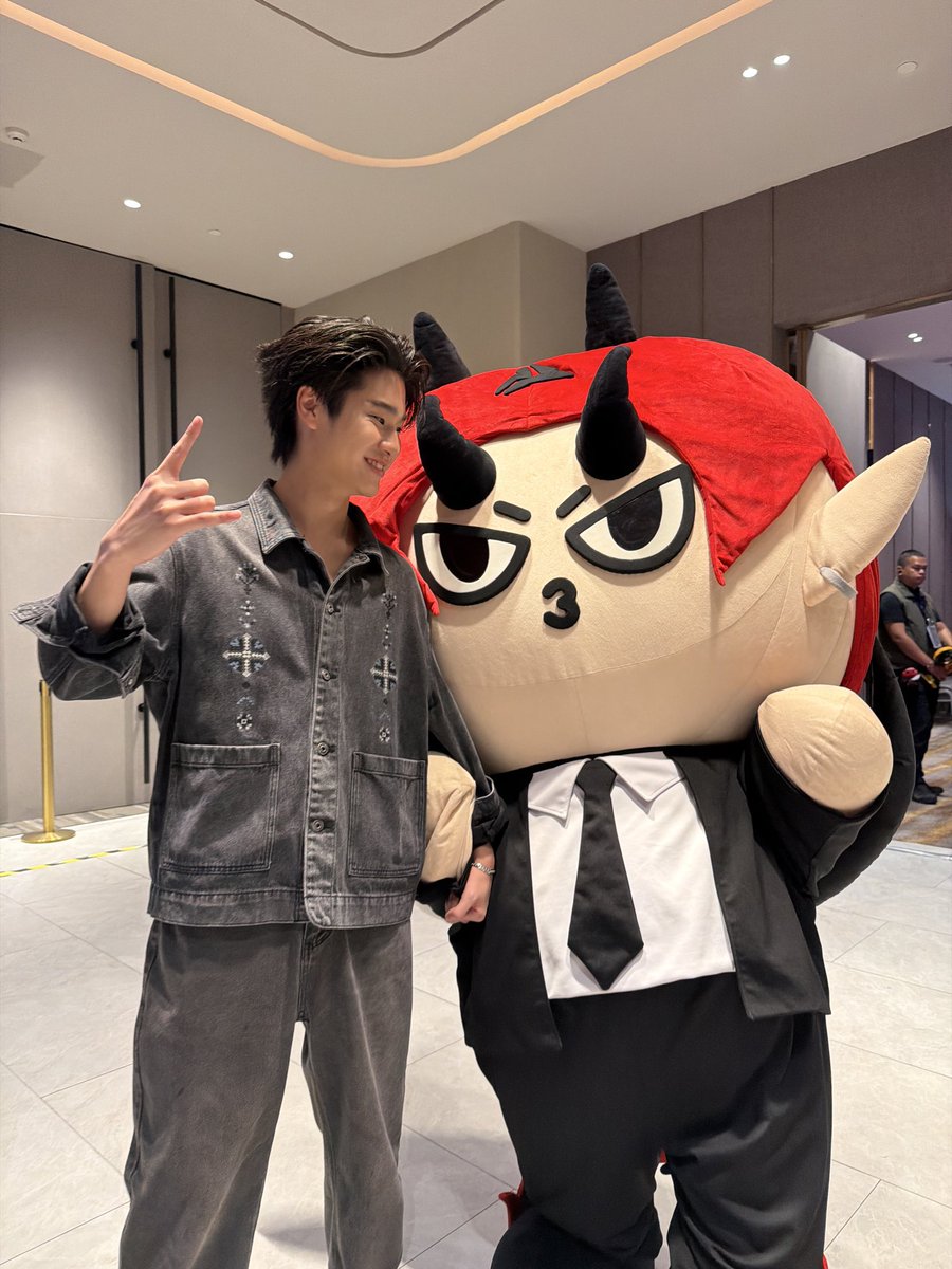 foreveruxo's tweet photo. cutest siblings 

#lukeso_ #DOMIIA https://t.co/6RZ4K17vqh
