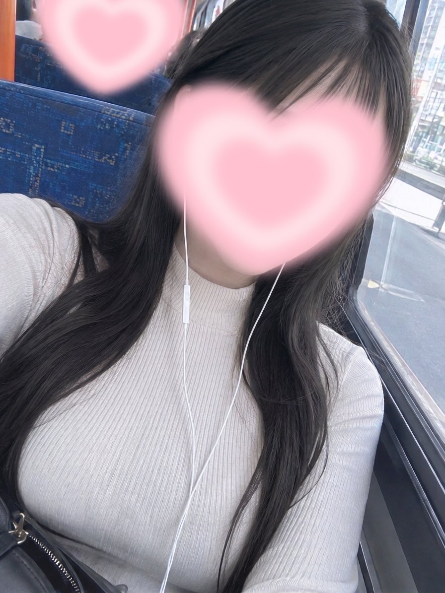 yuinedgk's tweet photo. おはようございます☀️
朝から仕事行きたくなさすぎる🥲笑
誰か応援して〜🥹🩷 https://t.co/6WI4KfABV6