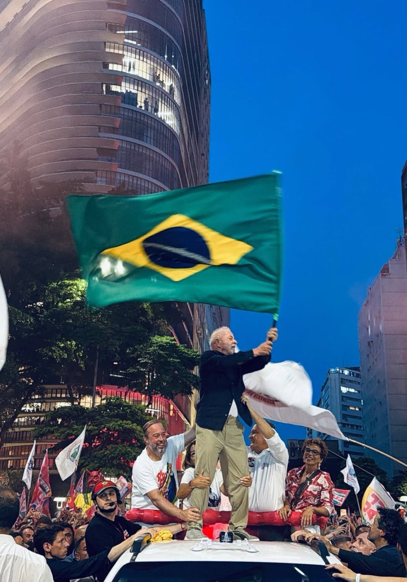 Sapabondi's tweet photo. 80 anos e ele até o final lutou. Obrigada por tudo Lula, foi uma honra ♥️🌟 https://t.co/8YSMrZvy8I