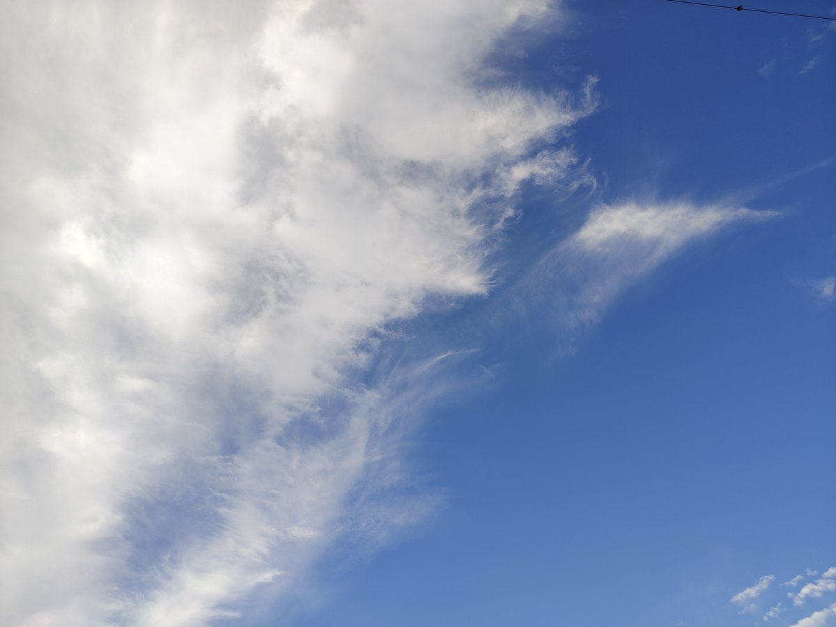 1second_before tweet picture