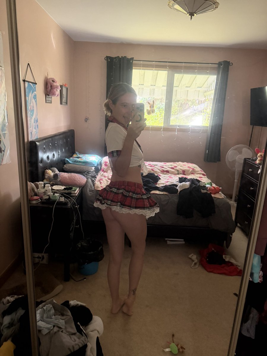 aimeeroyy's tweet photo. Go show me some looooove👀👩🏼‍🏫🫶🏼
Promise you won’t regret it😘 #OnlyFansModel #onlyfanscreator #CanadianGirl #fyp #sexy #naked #bpd 
https://t.co/cdcSuYS4Xb https://t.co/i0ObAAri9Q