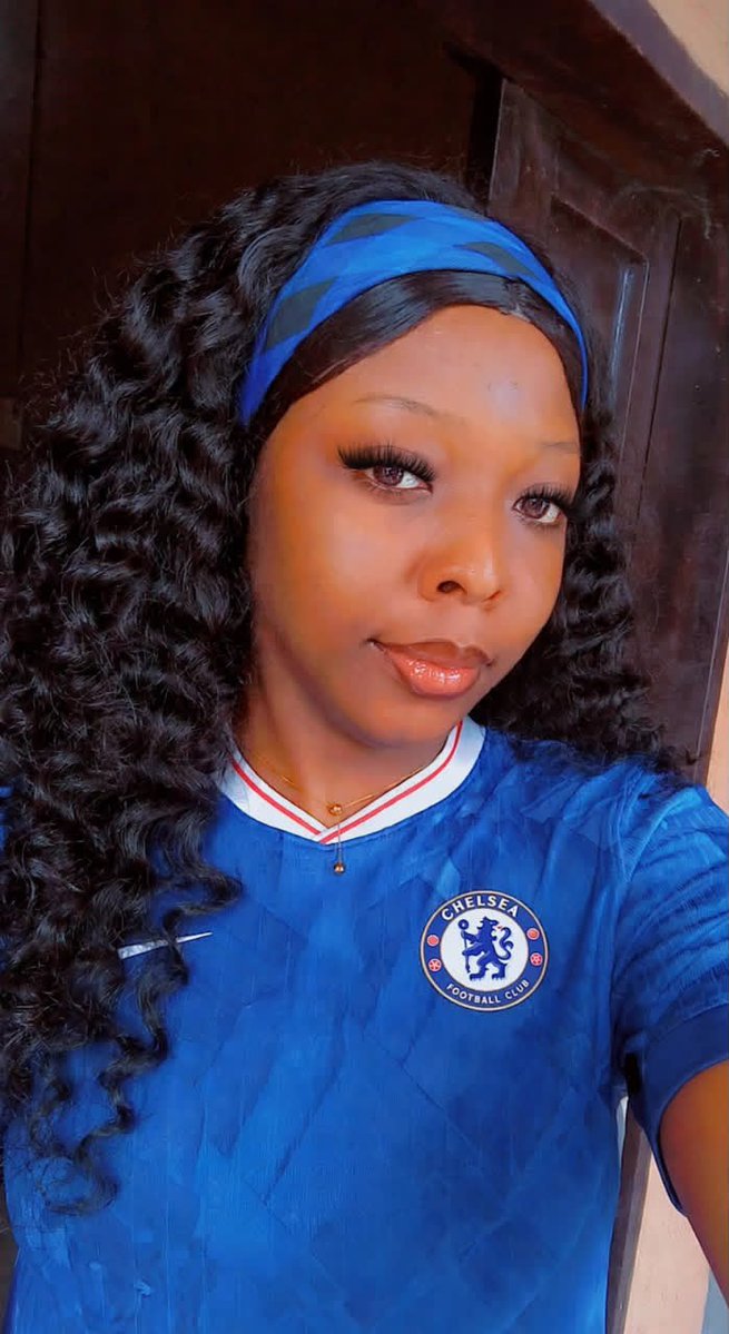 SoniaChels5zh8's tweet photo. Forever a Chelsea Queen 💙💙💐💙💙 https://t.co/k4xqF4P9jV