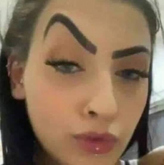 OomfieLoomfie tweet picture
