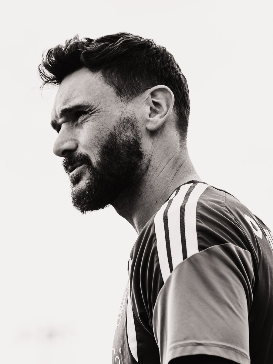 LAFC's tweet photo. Training mode 🔋

#LAFC | ArniPatch https://t.co/yuSRfFxi31