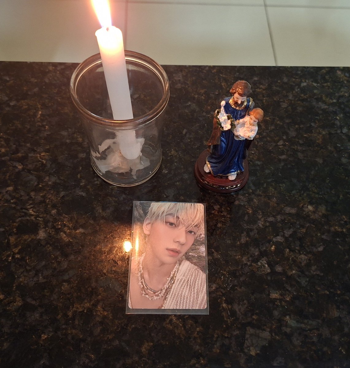 amosoob's tweet photo. pois o pai de jesus, são josé, vai interceder pelo soobin e vai trazer paz pra vida e coração dele amém https://t.co/7PMF79w4u7