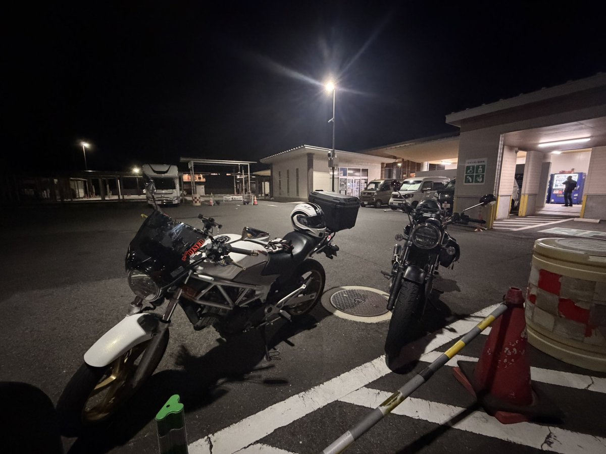 noppy_1007's tweet photo. 雨が多くて乗りたいときに乗れない🫠
今週末も雨予報だしなぁ、、、☔
バイクに乗り始めてから、バイクに雨で乗れない休日、どう過ごしたらいいか分からなくなってもたー笑
前はどうしてたんだろ、、、？🙃 https://t.co/xJVJ83IKPw