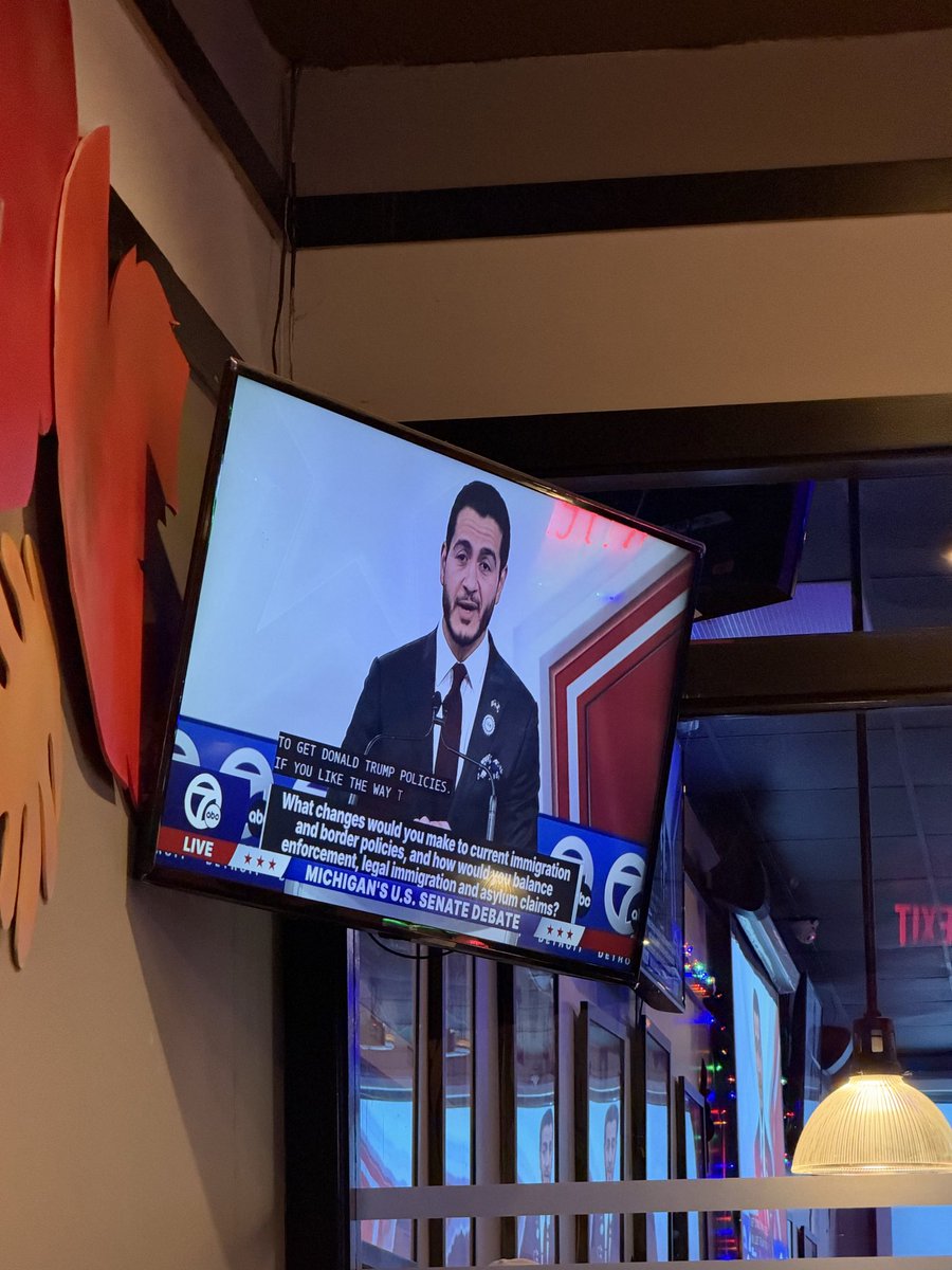 BobDinMI's tweet photo. Boo! We need a Senator that supports Michigan not Gaza 

At a @MikeRogersForMI debate watch event https://t.co/zLvpqVKBZn