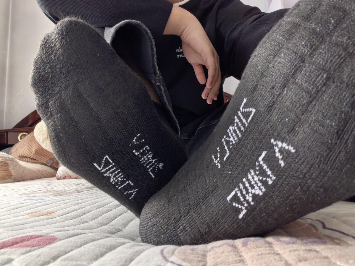 1ug7o27's tweet photo. 来点贱狗想把自己的脸贴上来的，把你狗🧠给你踩碎，来当你爹的脚垫
#伪S #贱狗 #男大 #男高 #傻逼 #无脑 #男同 https://t.co/yhZBeks6eX