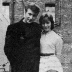 silverplled's tweet photo. john lennon around 3.5 years old https://t.co/YhHMFJskjU