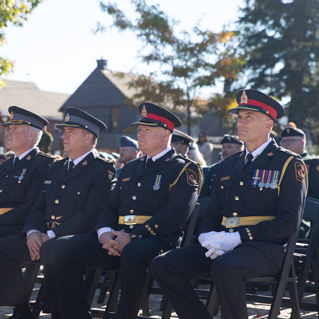 NorthBayPolice's tweet photo. Chief Daryl Longworth was honoured to receive the 22 Wing Commander during North Bay’s Freedom of the City ceremony.

Dating back centuries, it is a prestigious civic honour recognizing the relationship between community and a military unit. 

Learn more: https://t.co/urbEcQqlBU https://t.co/jVpQI0engG