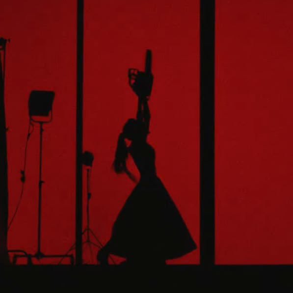 arianagbnewsnet's tweet photo. ariana grande’s “petal” climbs 5 spots to #41 on this week’s billboard hot 100, marking its 11th week on the chart! ꕤ ｡˚ ♡

— the song, which previously peaked at #4, is now just two spots away from re-entering the top 40! https://t.co/XETX74AXrV