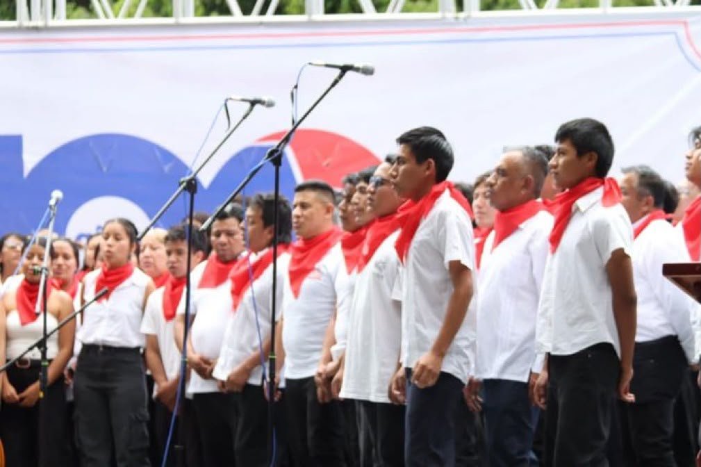 RogelioMSantana's tweet photo. La voz del pueblo no se apaga, ¡se canta! 🎤🇲🇽
Este sábado 24 de oct / III Jornada Nacional "Rescatando la música popular mexicana"
#ElPuebloCanta https://t.co/Yz2ZHH7Z5A