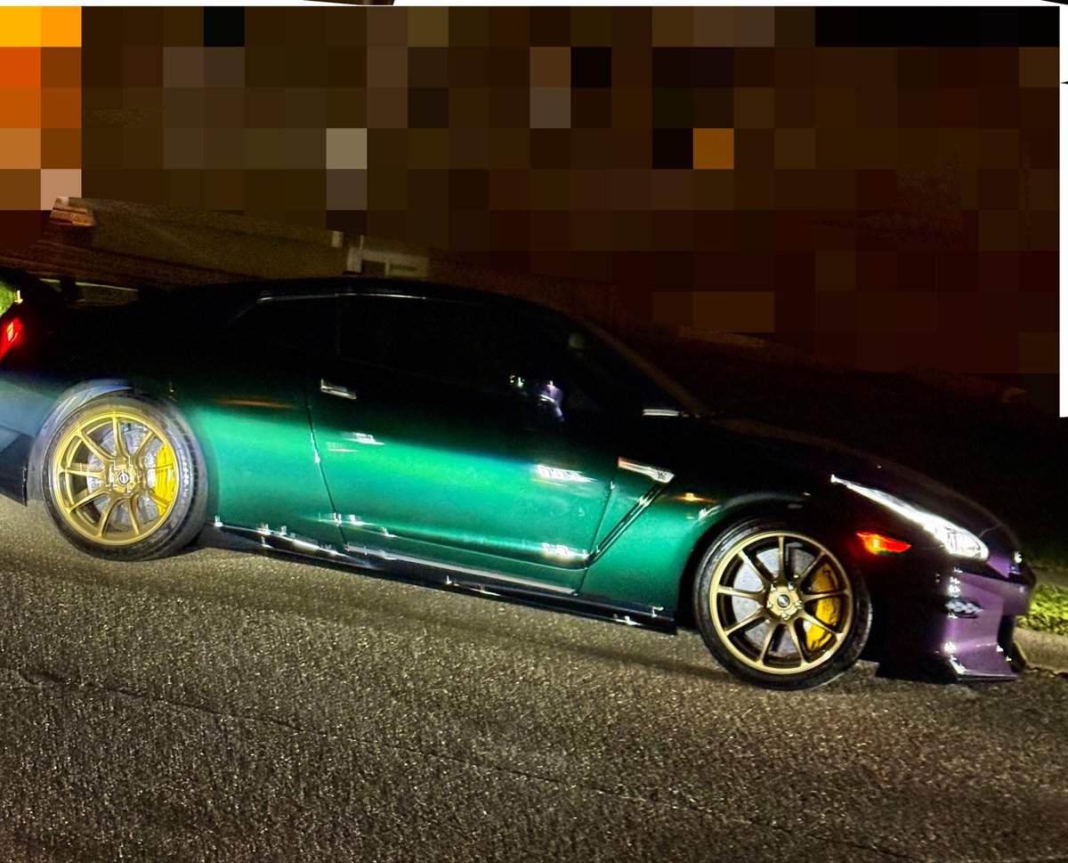 AgentZero's tweet photo. The full set up now 

Boostlogic exhaust 

And Blue titanium boostlogic intakes 
(Keeps stock no tuning none of that)

So that’s all the changes I’ll make to my Midnight Purple T spec GTR https://t.co/bf2fmX4Gnv
