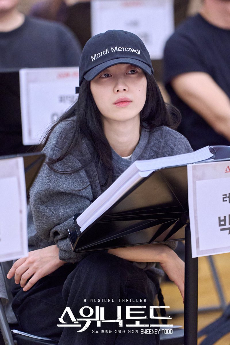 Sol_EEd's tweet photo. 박지연 일테 다음으로 좋느 상견례 사진임 https://t.co/2CAjHPuwd7