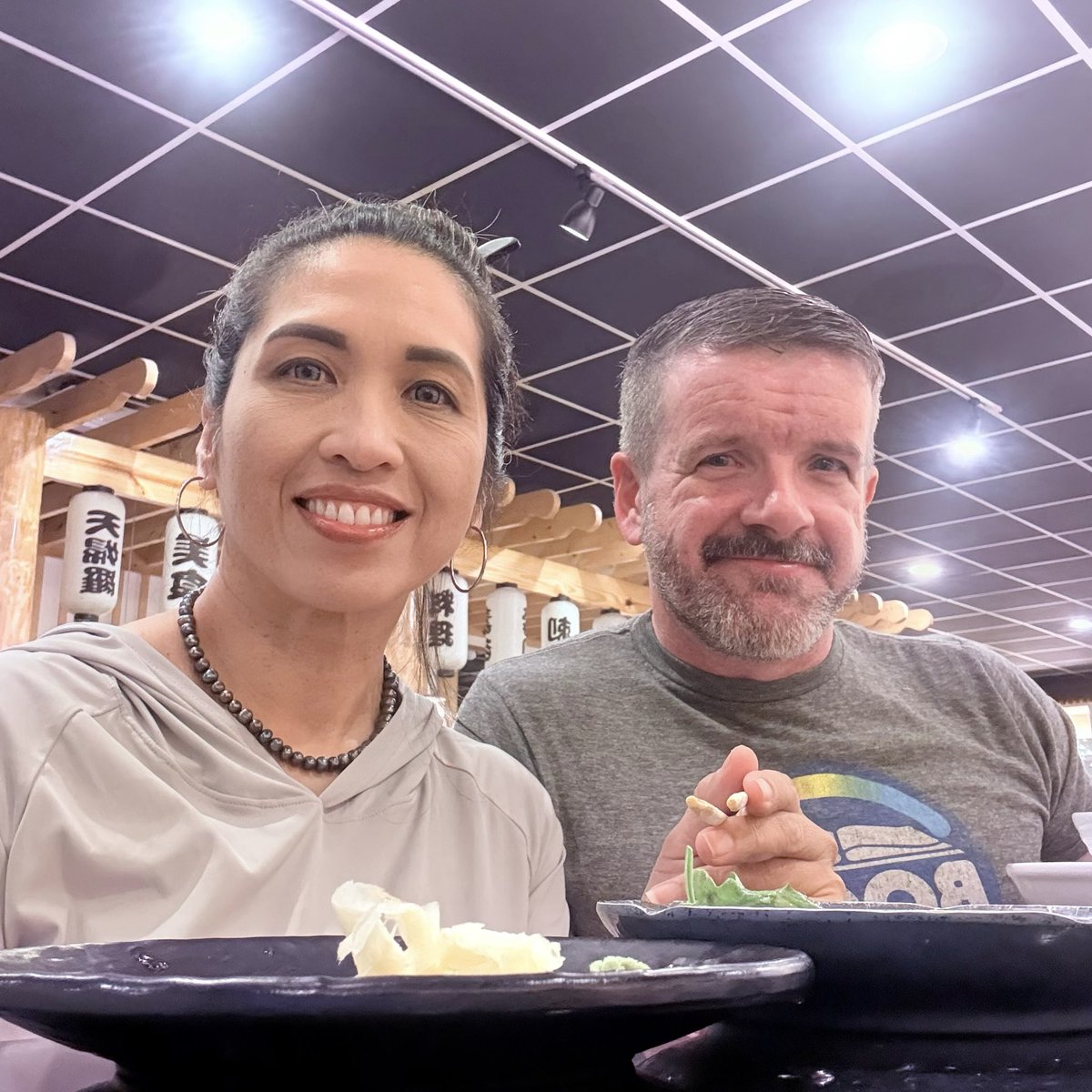 DaylyReign's tweet photo. Preshoot dinner w/ @billypilgrimxxx .

#MILF  #DILF https://t.co/7jpjCIXTX9