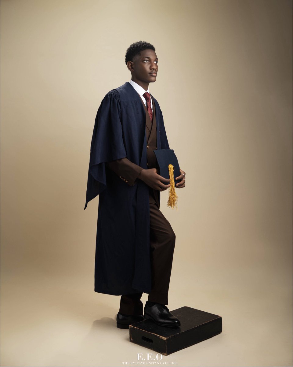 dwaann__'s tweet photo. Ridwan O. Muhammed
Bsc Finance, AAT, ACA
Second class upper division (4.29/5.0)
 
Forever grateful ❤️🎓
It’s only up from here https://t.co/kwMfS1xKti