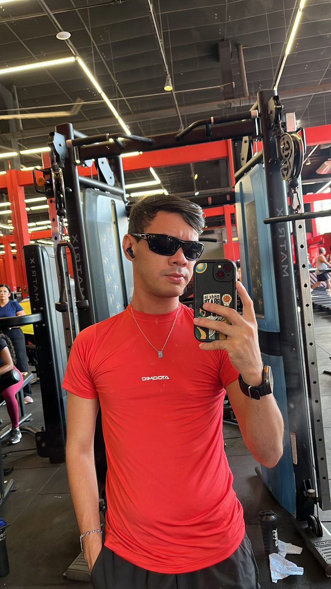 cellosouza_'s tweet photo. Dia de treino de peito e bíceps com novo look 🫡🫡😜❤️🫦❤️‍🔥 https://t.co/H5jrkqPW4f