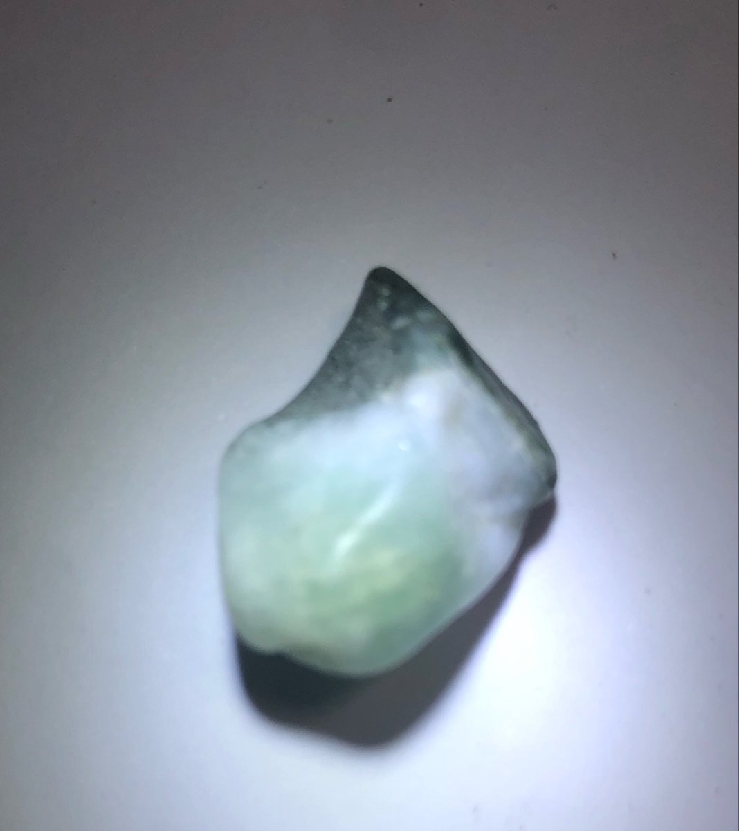 atfmikaze's tweet photo. これでロディン岩
ナトリウムかカルシウムかの違いで
ヒスイかロディンかの岐路

もうちょっと色々知りたい標本になりそう https://t.co/Q2Bw5BgWU6