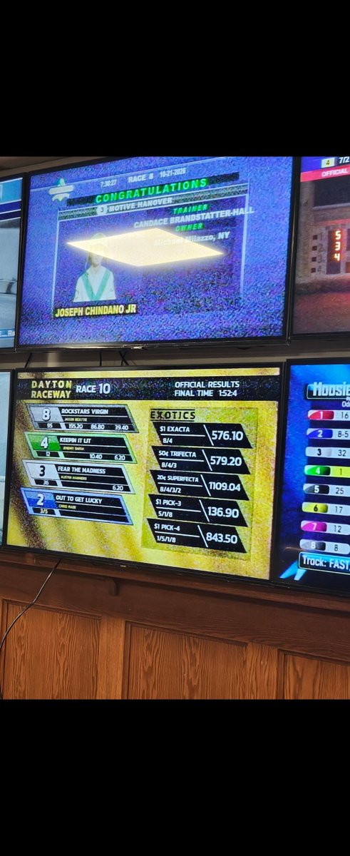 driver_error's tweet photo. I'll leave the B tracks to @ShadyGaga316 💸💸 Easy money in the Casino! https://t.co/KkIcz8ZV7U