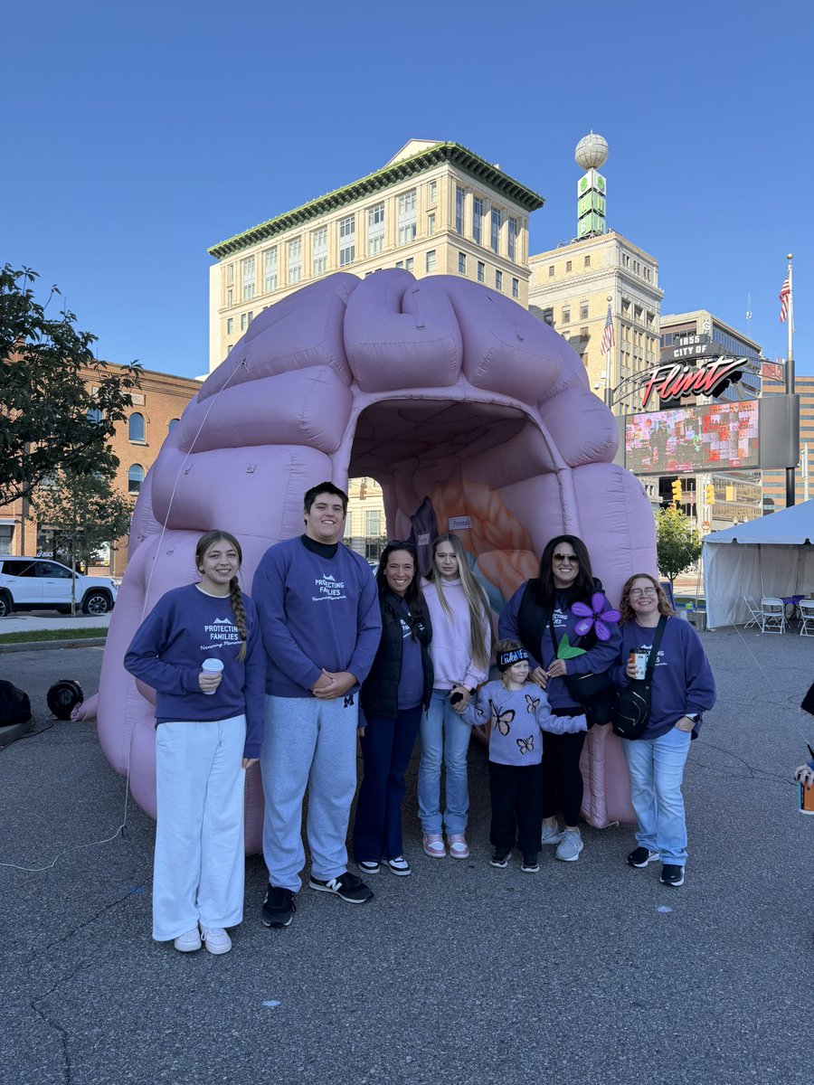 MannorSam32560's tweet photo. Helped out at the Alzheimer’s walk last weekend!! https://t.co/btOD9tS1OZ