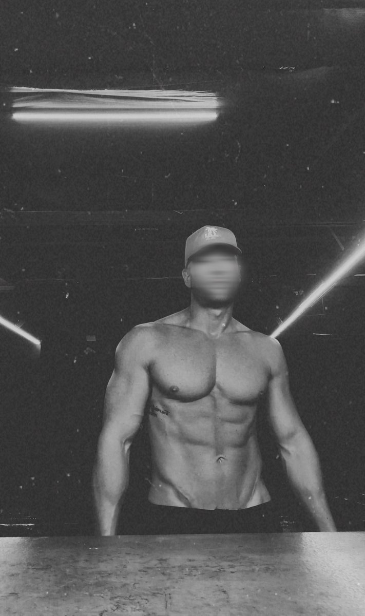 _MuscleMatt's tweet photo. Halloween Inspo https://t.co/ADCI2o9B8T