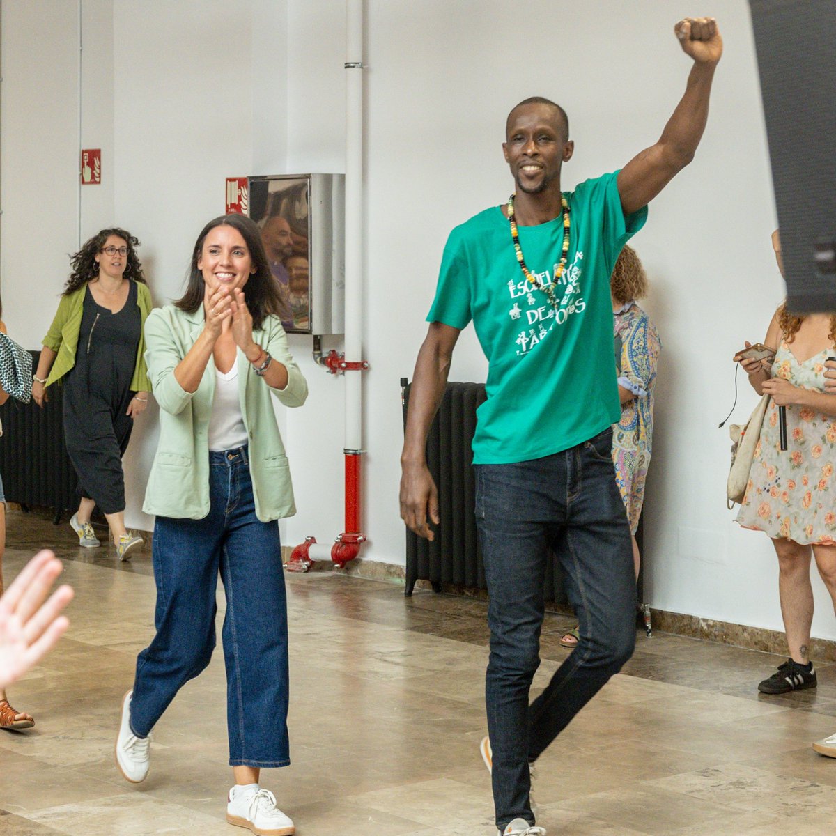 Cesar_Opinions's tweet photo. -Para las elecciones, esta es la lista de Podemos en Madrid:
1. Irene Montero
2. Tito Morano
3. Dina Bousselham
4. Serigne Mbaye
5. Teresa Arévalo

-Esta es la del Frente Amplio:
1. Emilio Delgado (MM)
2. Tesh Sidi (MM)
3. Toni Valero (IU)
4. Verónica Barbero (Movimiento Sumar) https://t.co/pDEh0y8SQ7