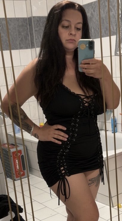 GoddessLena_888's tweet photo. Du solltest deinen Tageslohn heute unbedingt auf mein Konto spritzen💦🤑💸
Das siehst du doch genauso ?! https://t.co/KMArgcmchF