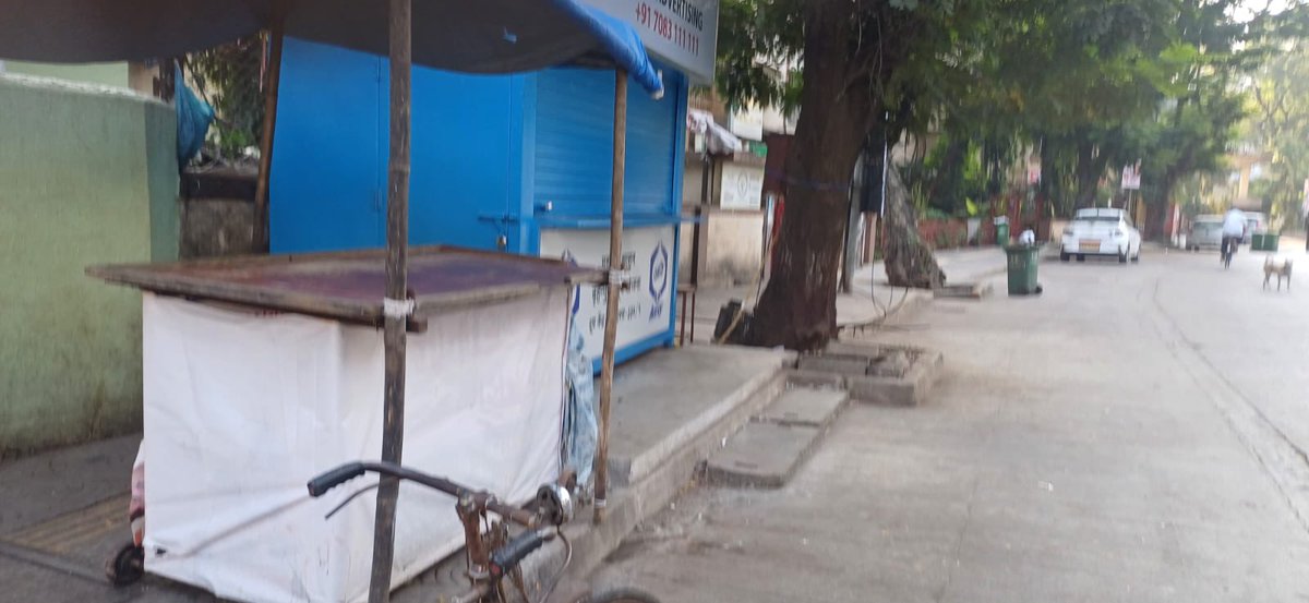 orlemkar's tweet photo. @richapintoi @mybmcWardPN
A makeshift steel container stall has been installed on the footpath at Fr. Justin DeSouza Rd, Orlem, occupying nearly 70% width and leaving barely enough space for a single pedestrian to pass.
Requesting necessary action to clear the obstruction. #PedestrianFirst https://t.co/0Szh8y8YbZ